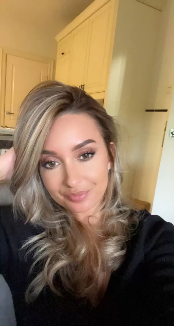 Petite wanting your attention