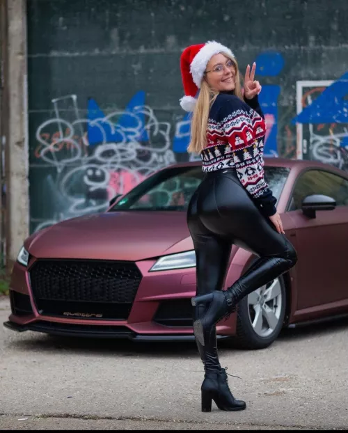 Shiny booty and cars