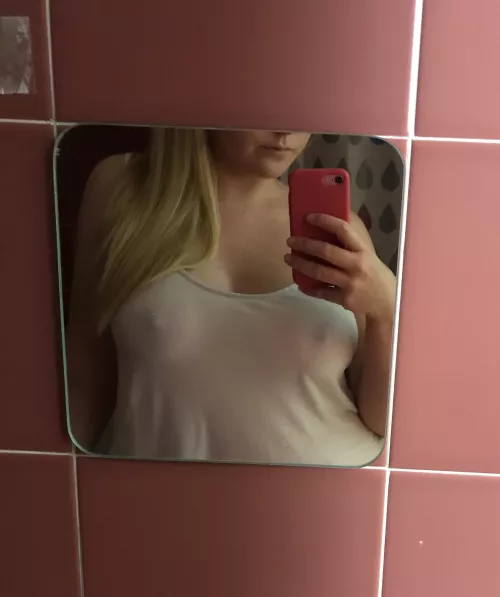 So good to take off the bra and set them free 🥰