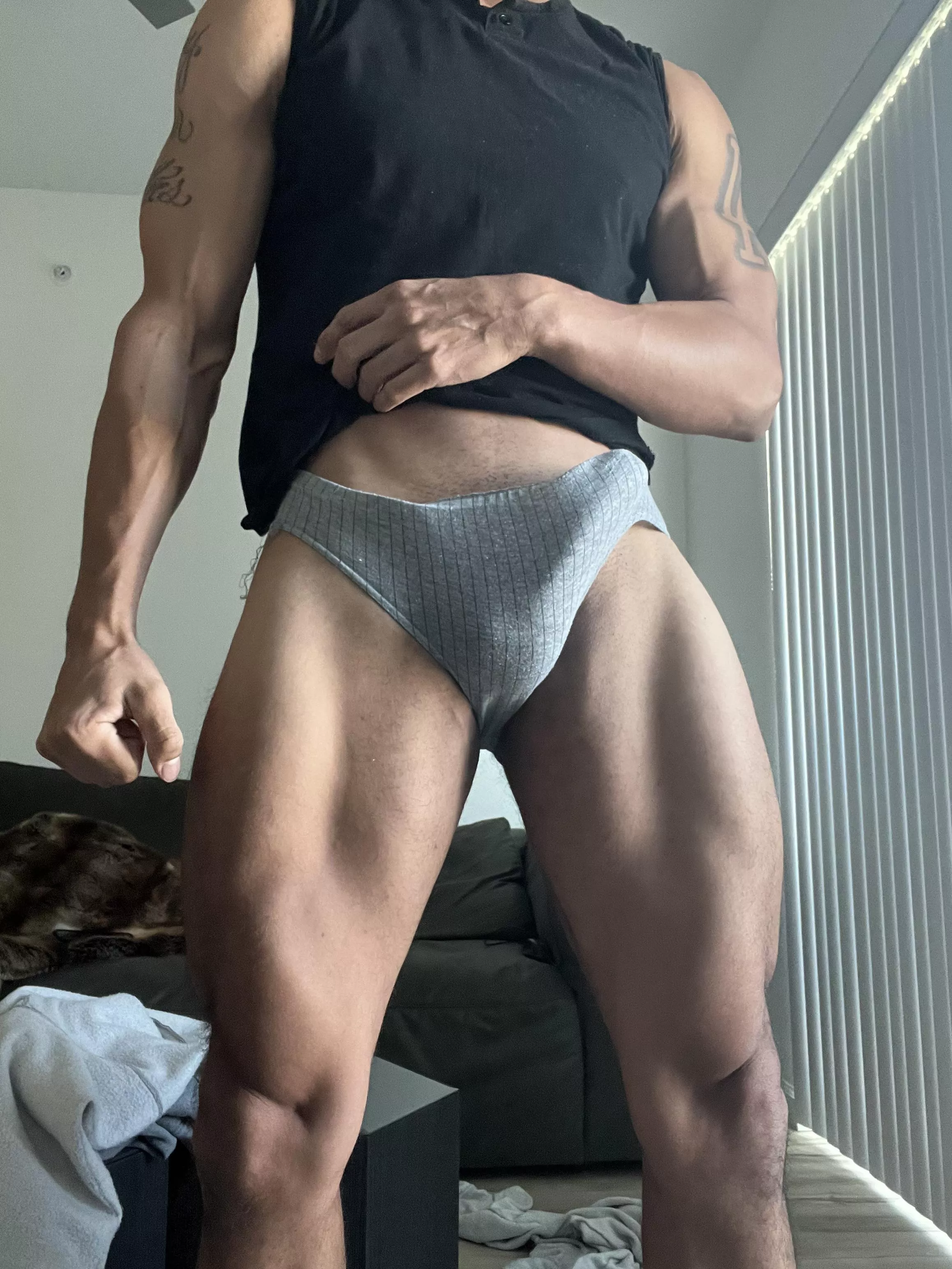 Tattoos on my thighs or no?