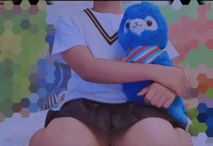 This is blue, blue is named after the color blue, blue is blue, blue is an alpaca not a llama