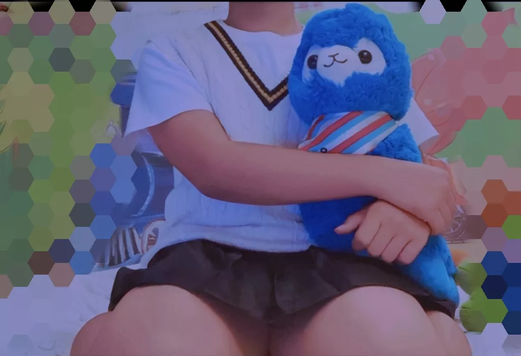 This is blue, blue is named after the color blue, blue is blue, blue is an alpaca not a llama