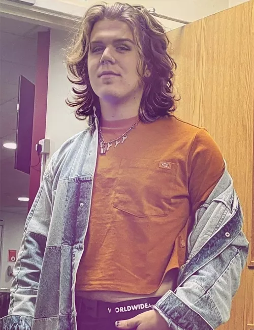 Trans guy here but still embracing my femininity