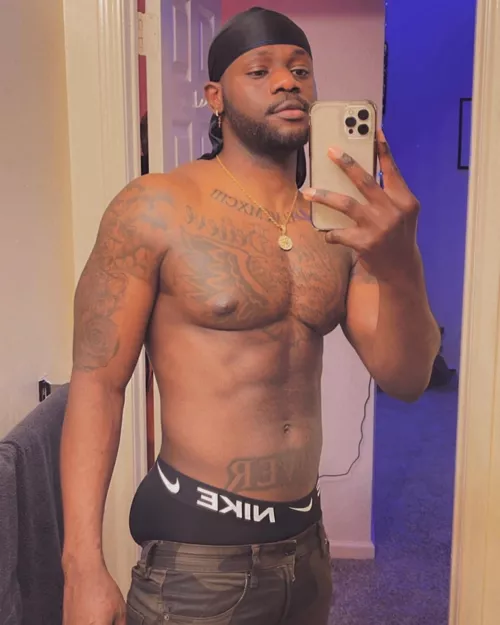 Who wanna keep me company