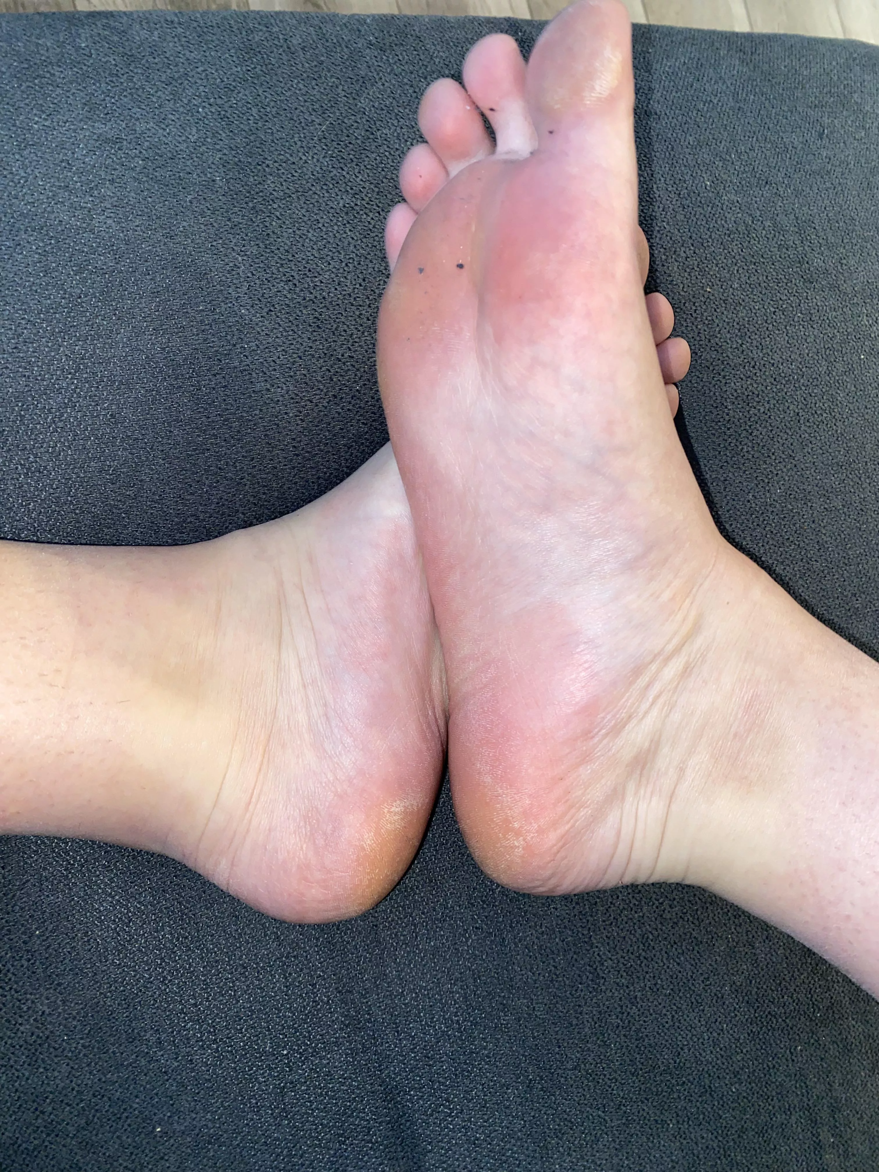 Who wants to lick em clean😈