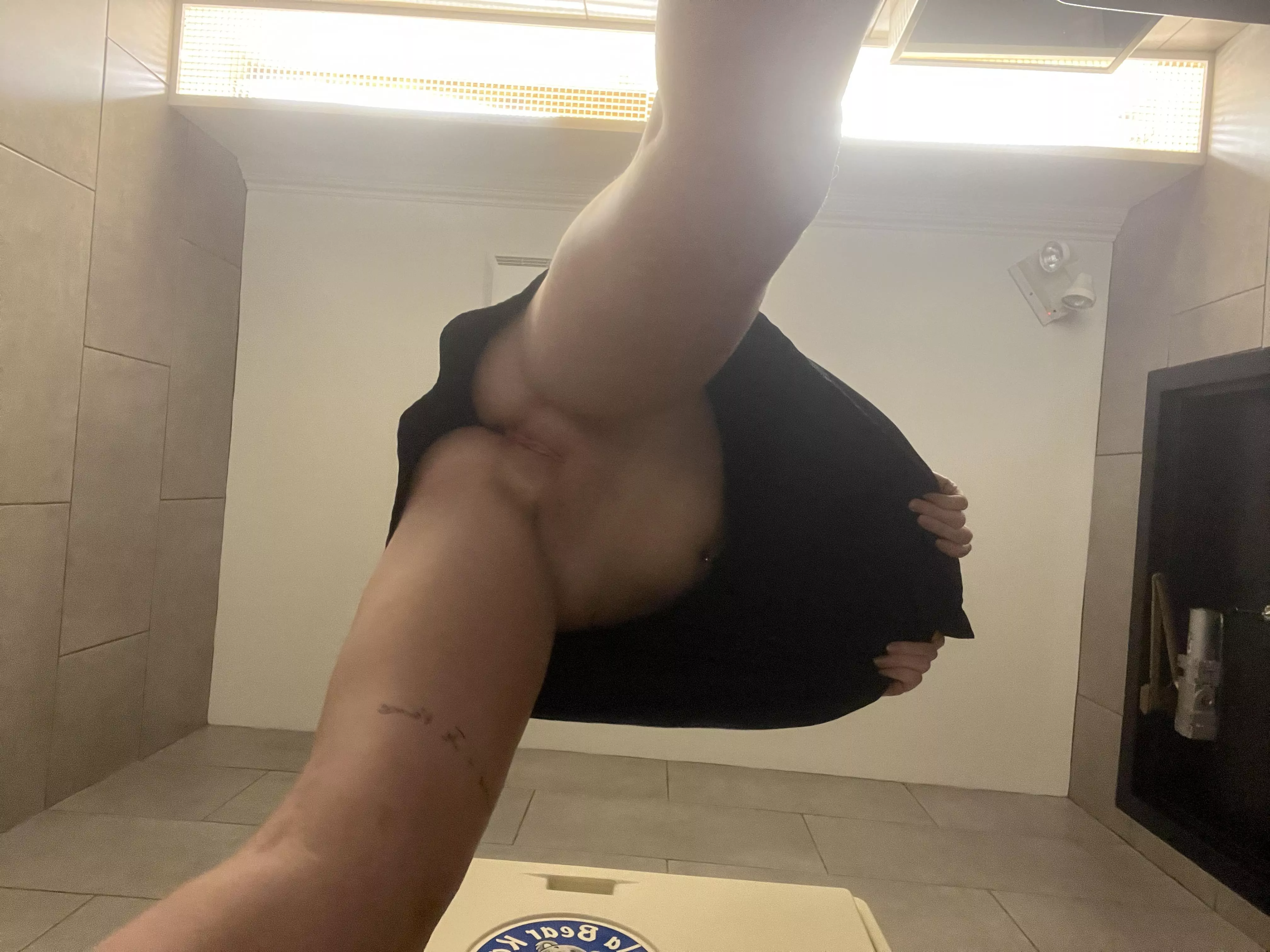 wishing you were the one under my skirt right now 🥰