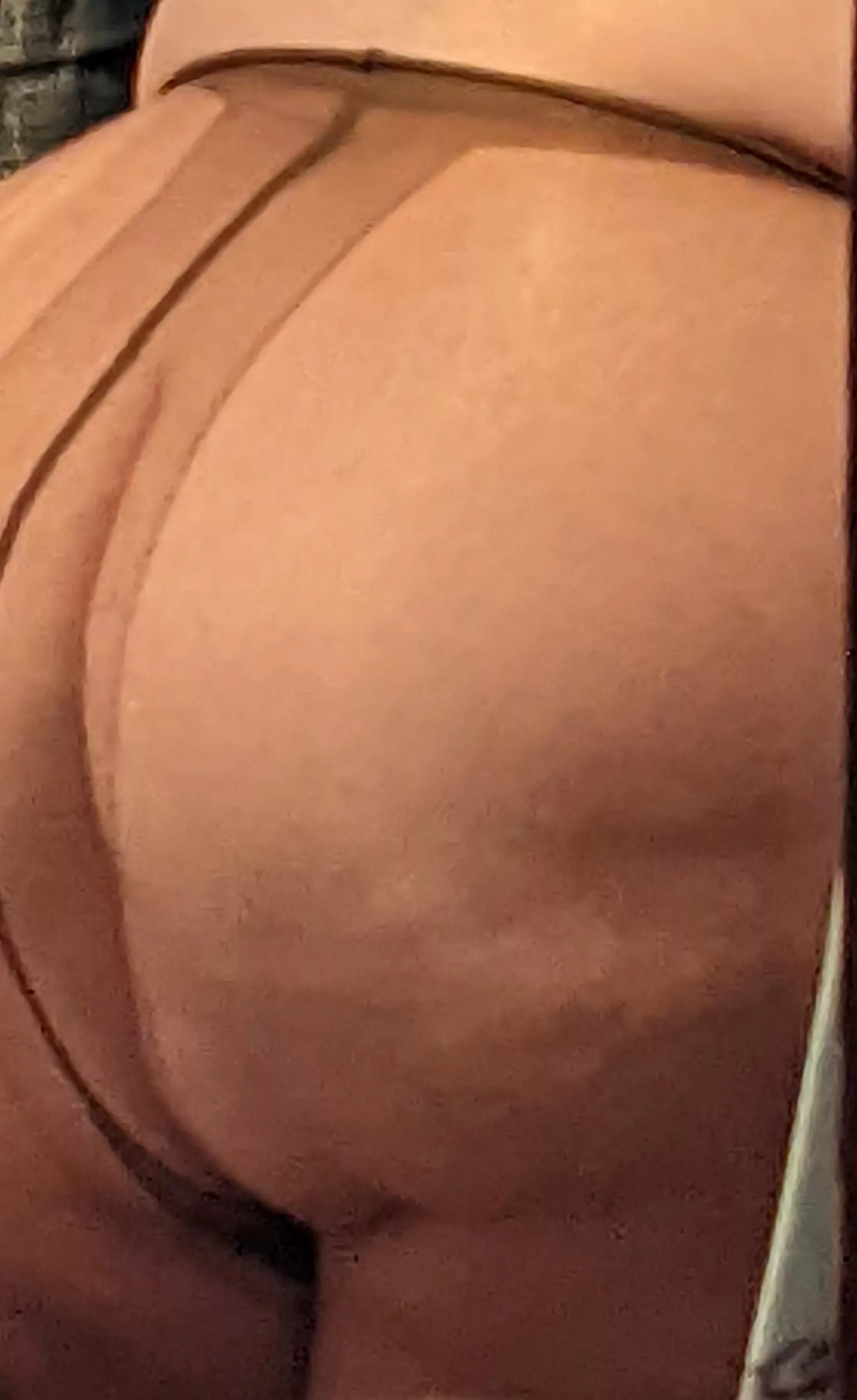 would seem as though I have struggled getting my seam straight lately....does anybody want to help me?💋😈