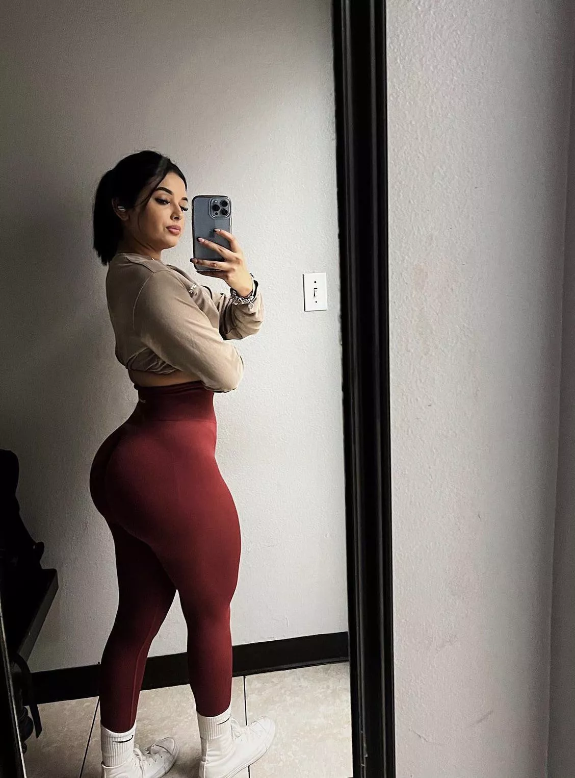 Would you let her sit on your face