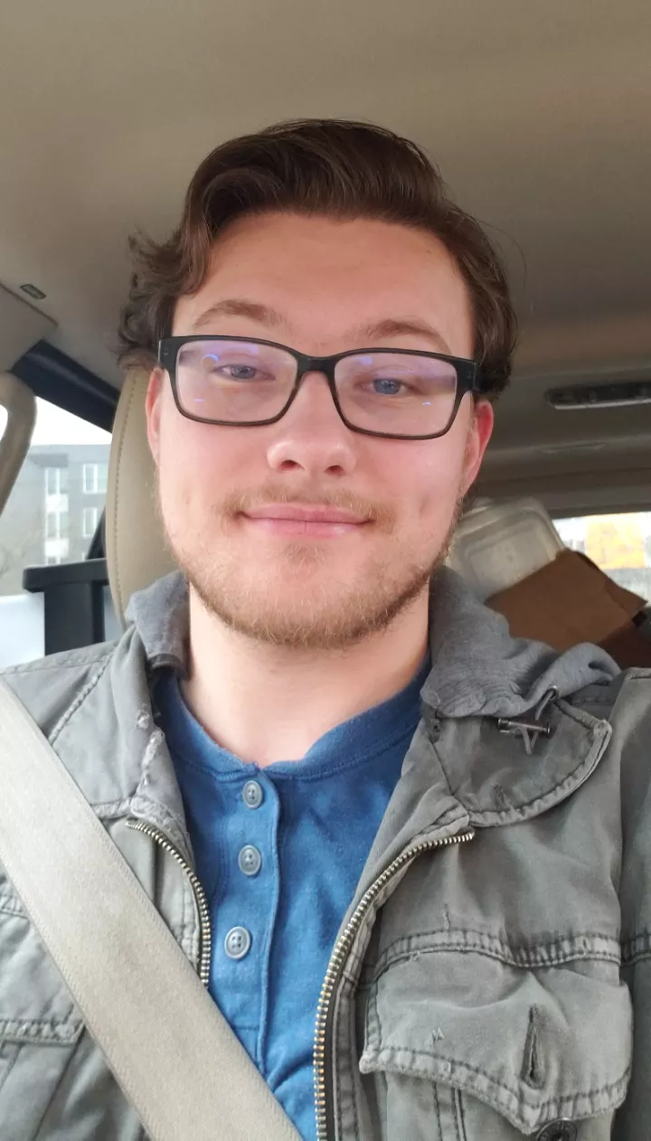 (24m) I'm looking for some gamer buddies