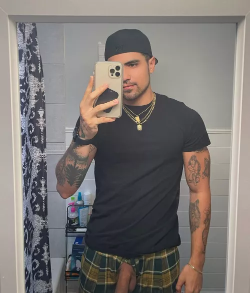 (28) look who came out to play.