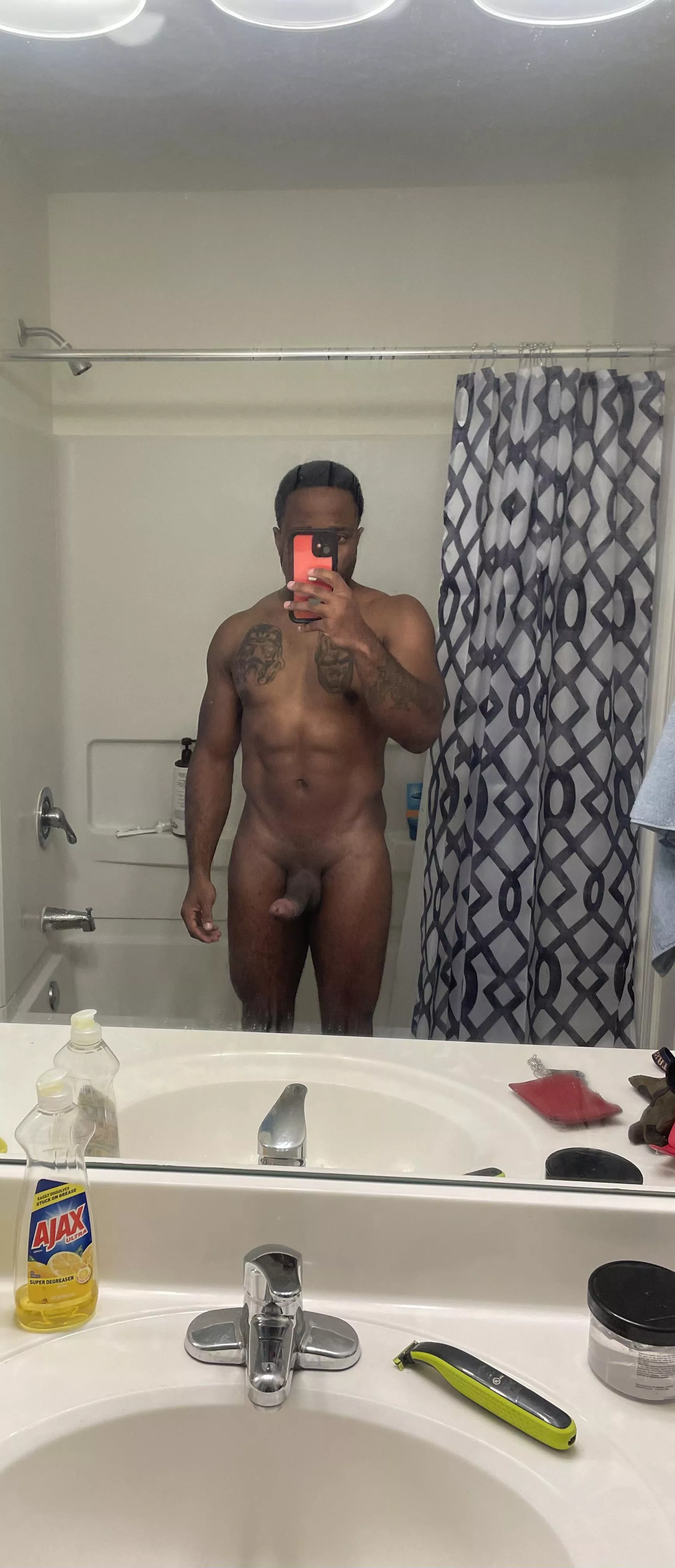 30M Iooking for a hot wife to have some fun with during Christmas leave