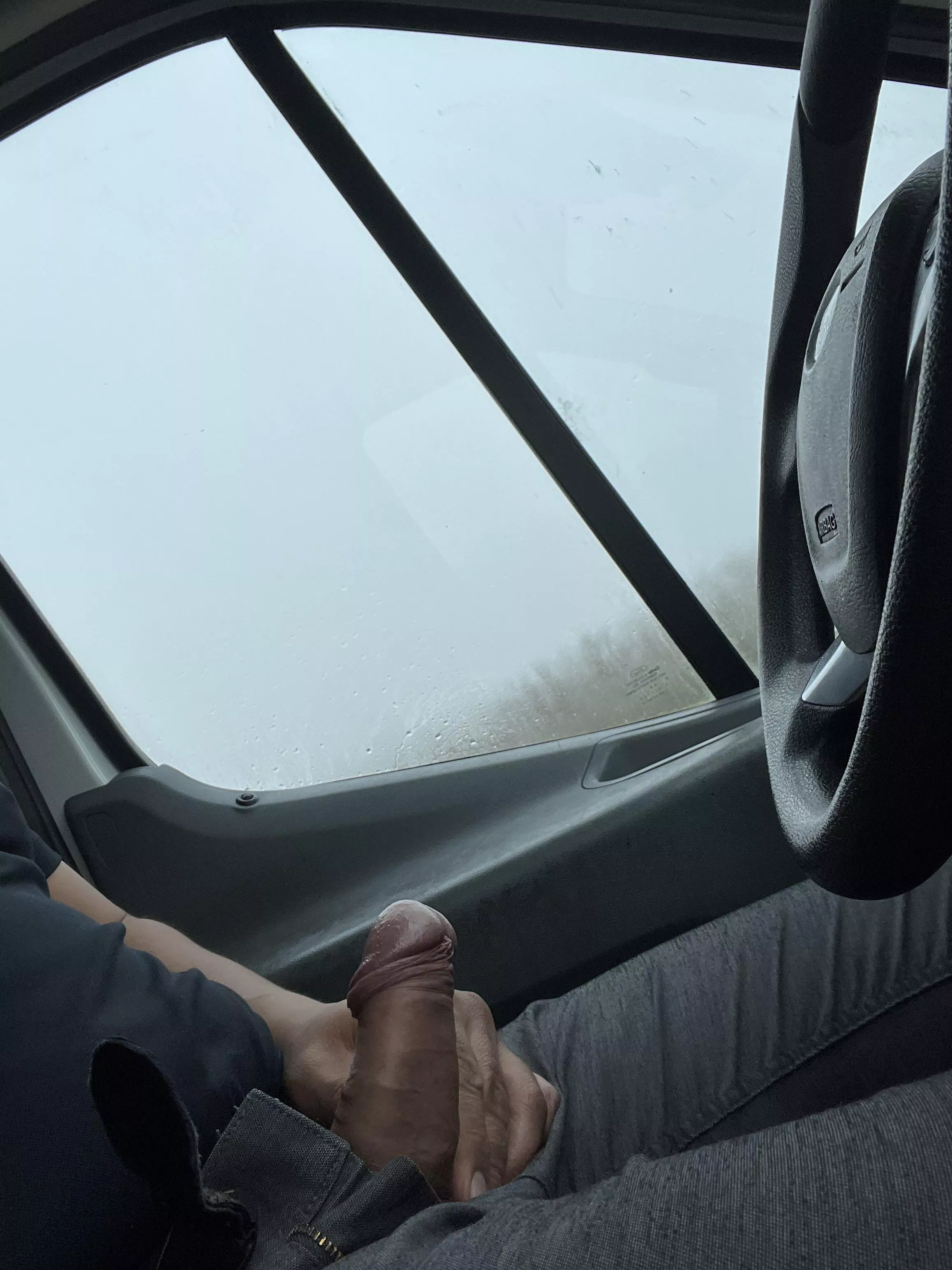 [41] foggy day today, slow work day, how about we fog up the windows ?😈