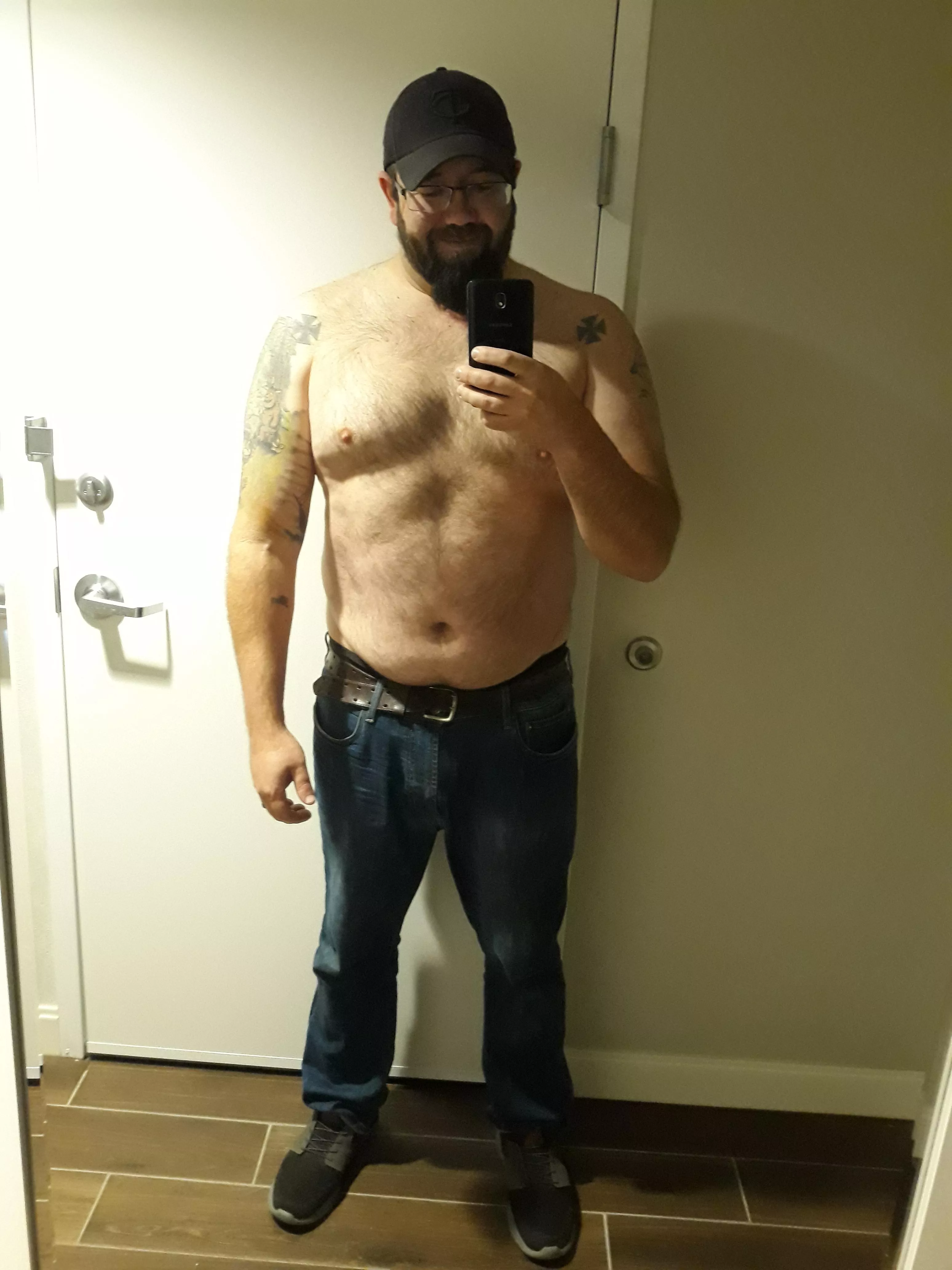 Any fans of a chubby guy in jeans look?