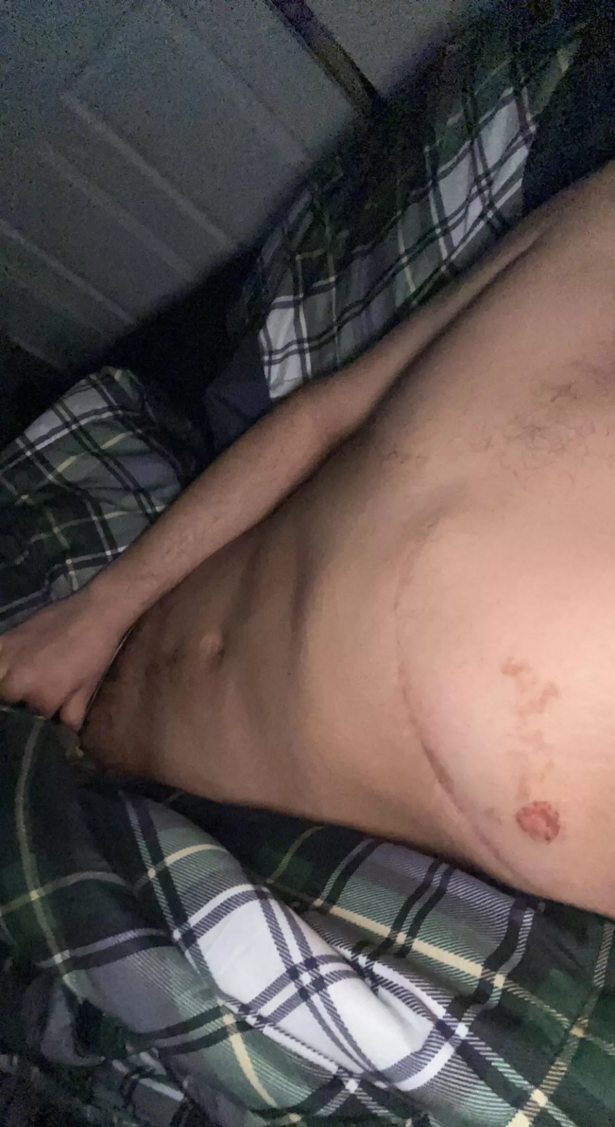 Anyone wanna play with this trans guy? 🥰❤️