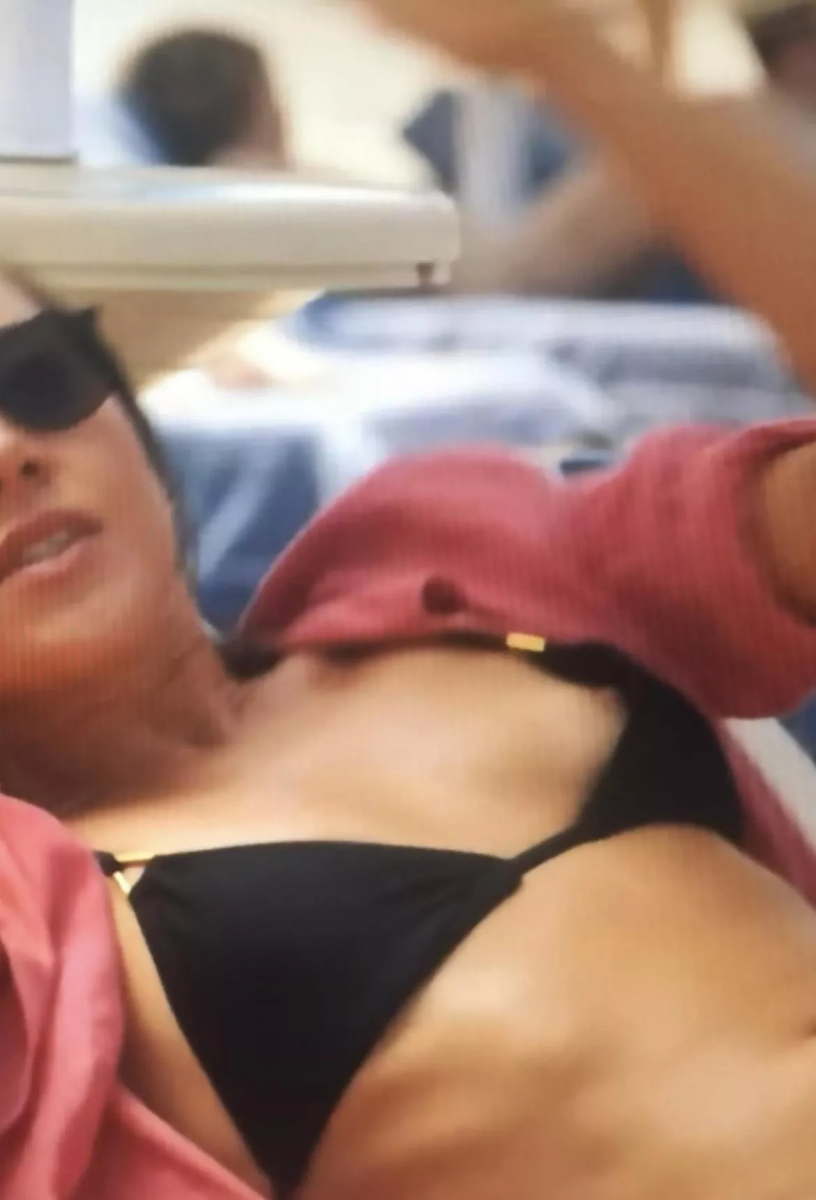 Aubrey Plaza (Nip-slip White Lotus)