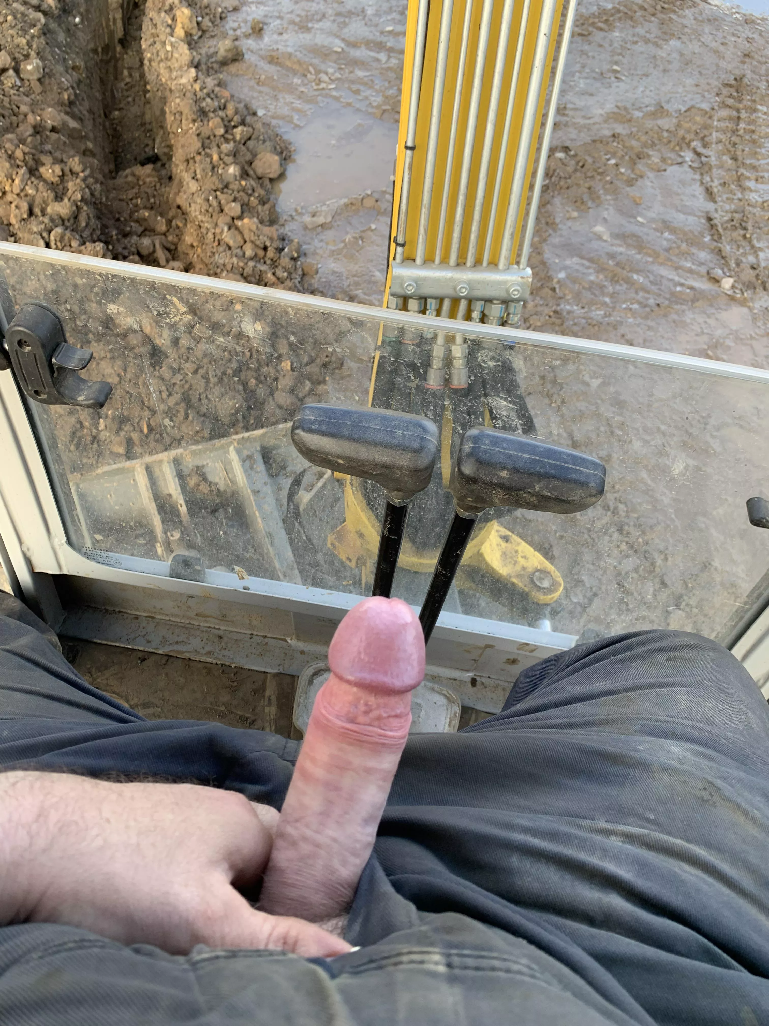 Boner whist working! Multitasking! 😂