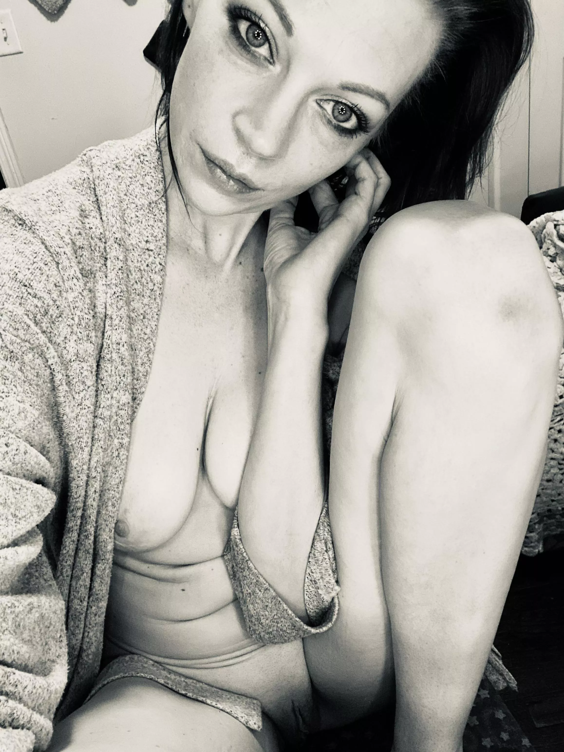 Born in lust, turn to dust 🖤