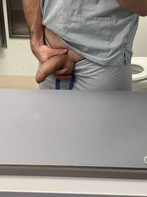 Can’t keep my [m]ind on work today