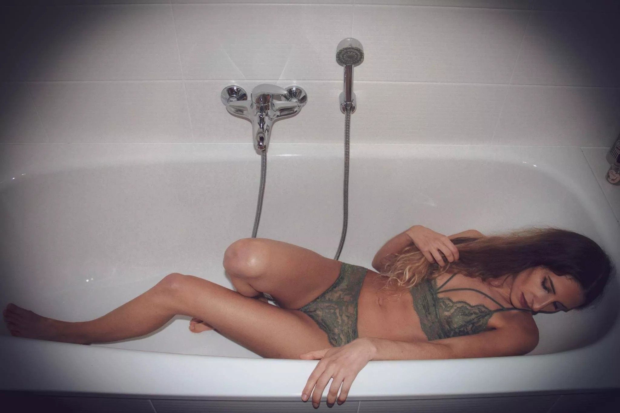 Come watch my amateur p*rn on Onlyfans... 🤭 Now 75% off for the first 100 subscribers!