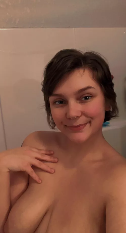 Cut my hair a little shorter today 😜