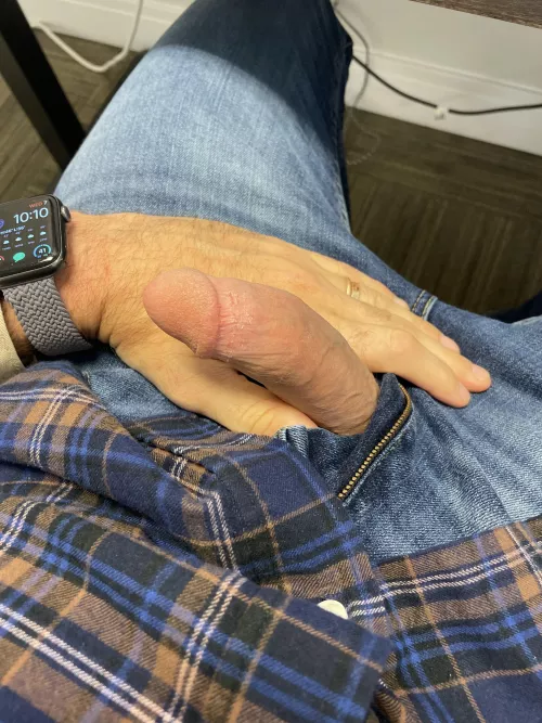Dad (37)got a bit worked up at the office, came home to edge. Any other dads want to join me?