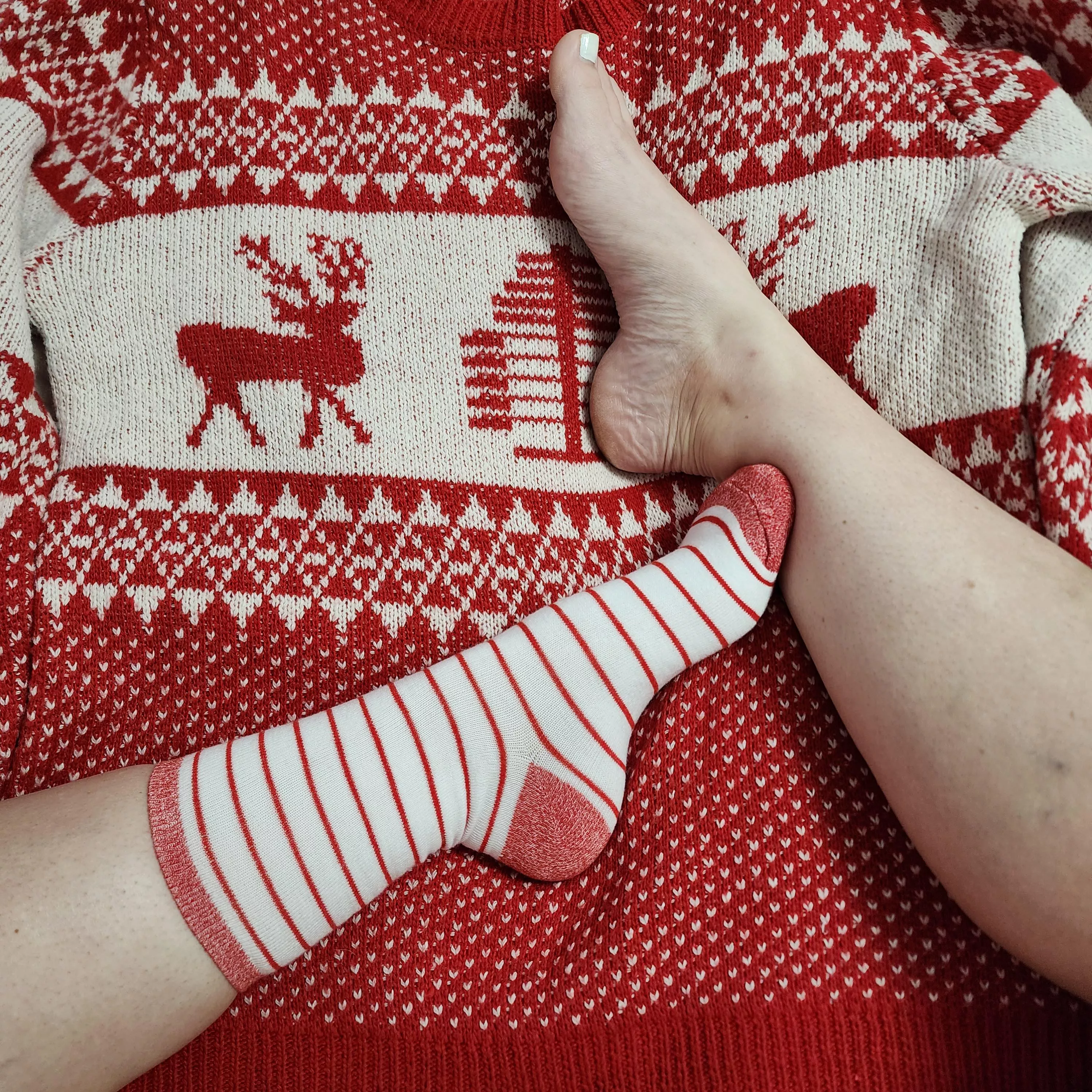 [F] Feeling Festive Feet