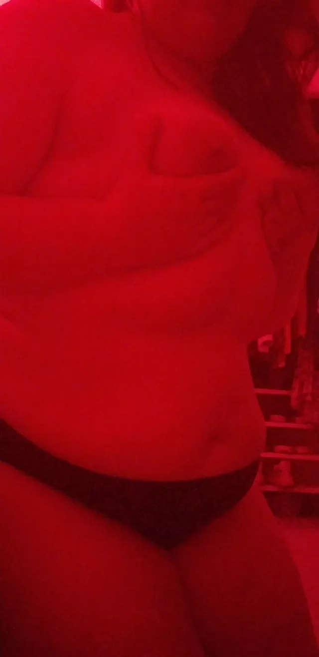 Finally some place to show off my body