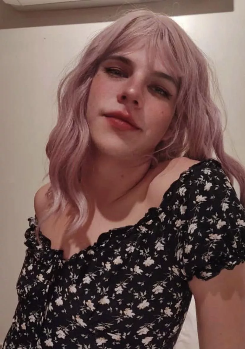 Hi 💛 I forgot to post this photo a long time ago