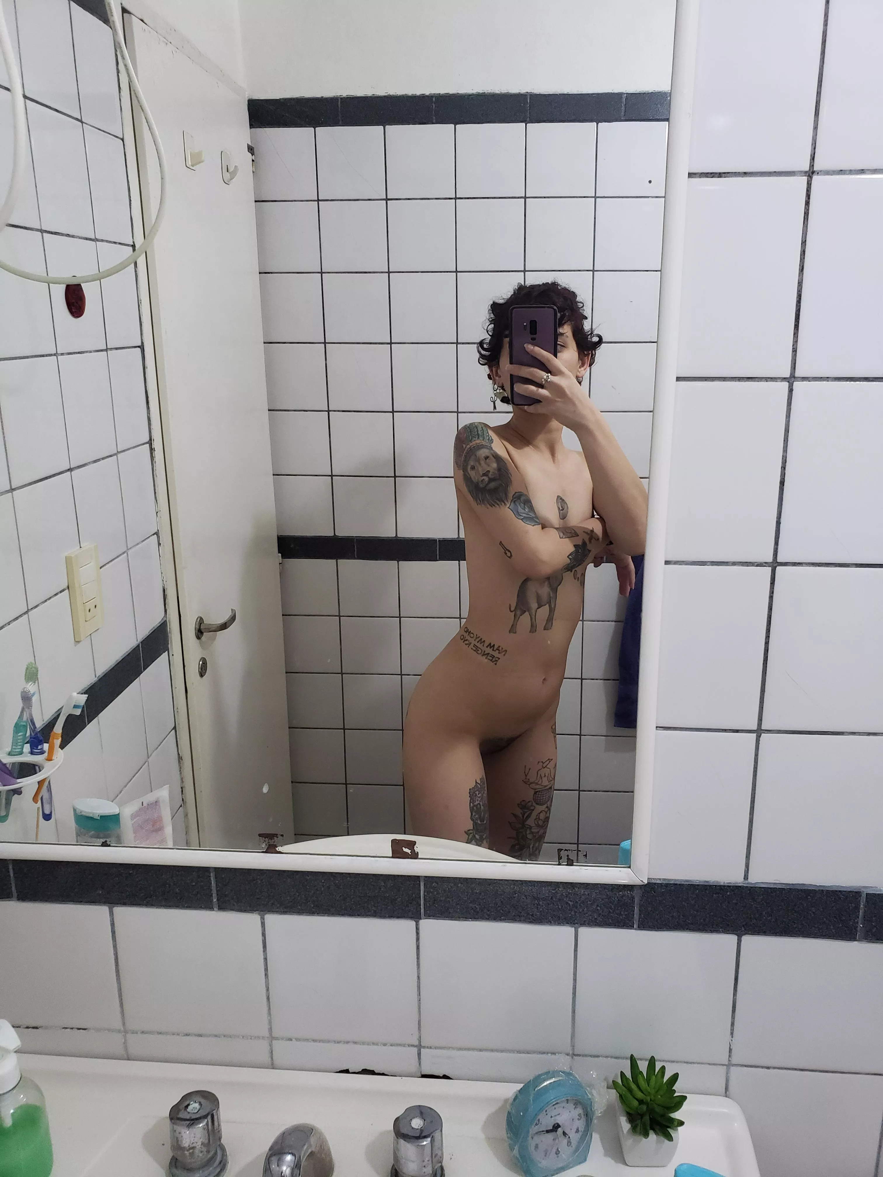 Hi, i'm very NAUGHTY, baby come with me🤤