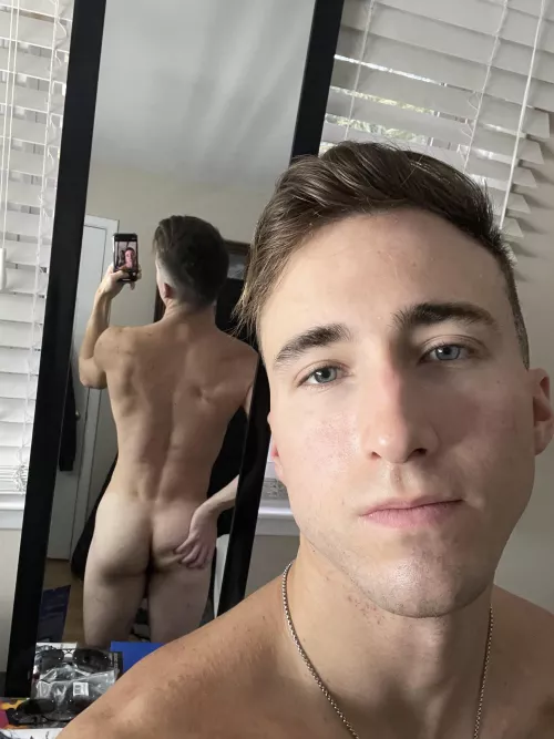 Hi, who wants a bite? 🥺😋