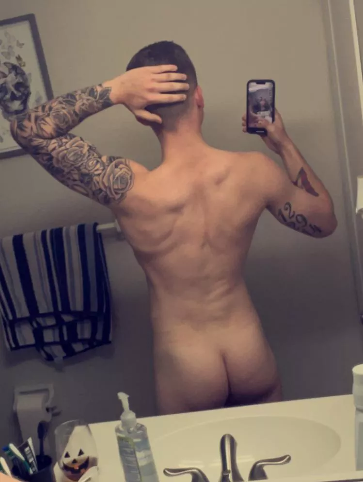 How’s my sleeve look? 🫣