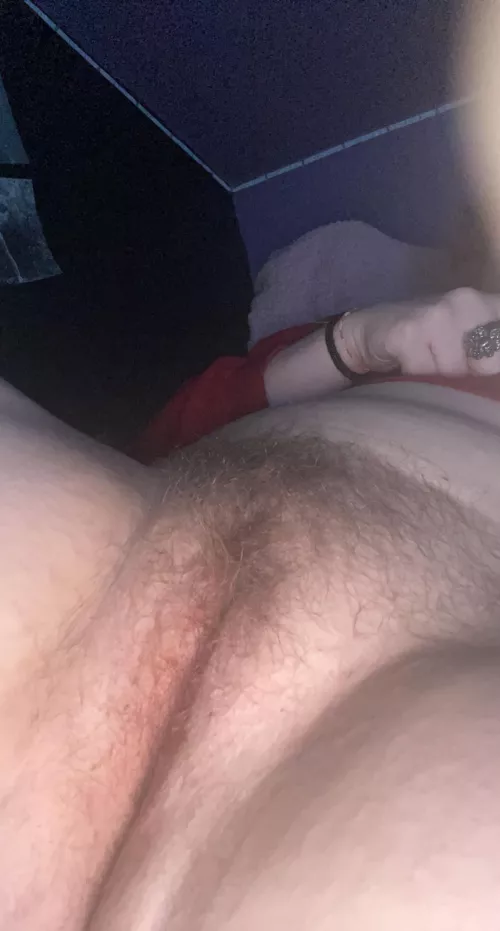 i love my hairy pussy