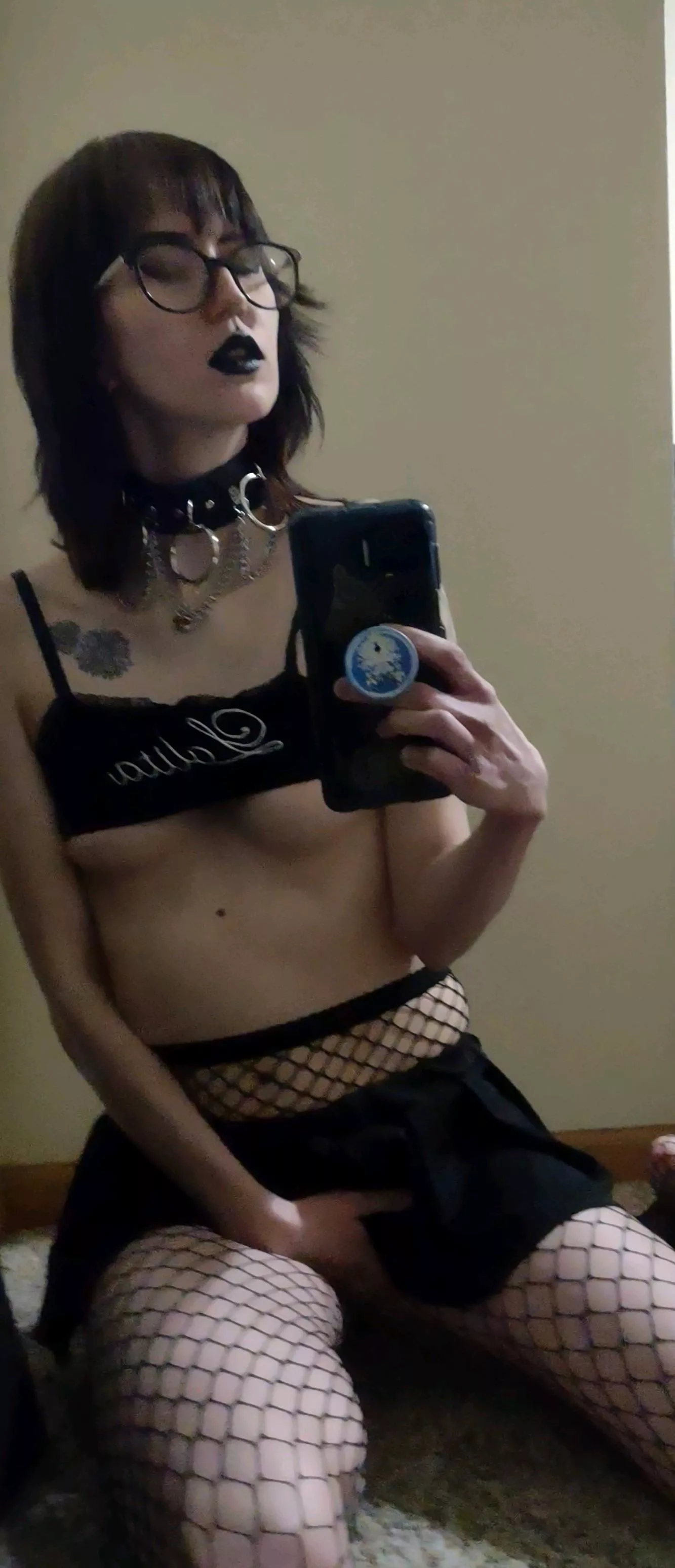 I miss this outfit, immortalize it for me please!