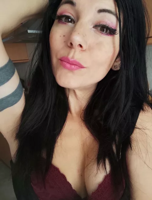 I need a kiss today, kiss me? @minervasweetpoison