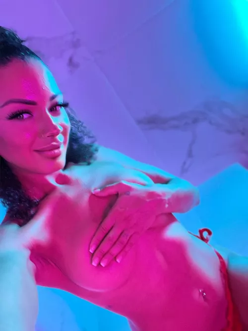 I seem so sweet and innocent in real life.. little does everyone know I‘m a nympho cockslut when I get home 🌸😋✌🏽