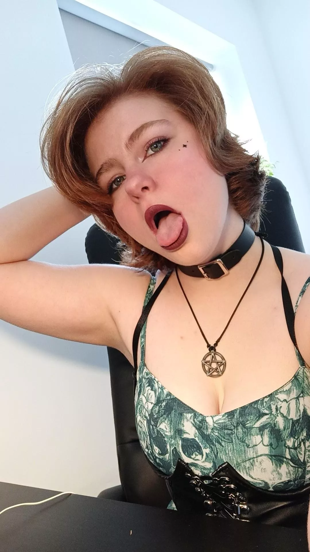 Im hungry... Will you feed me😜