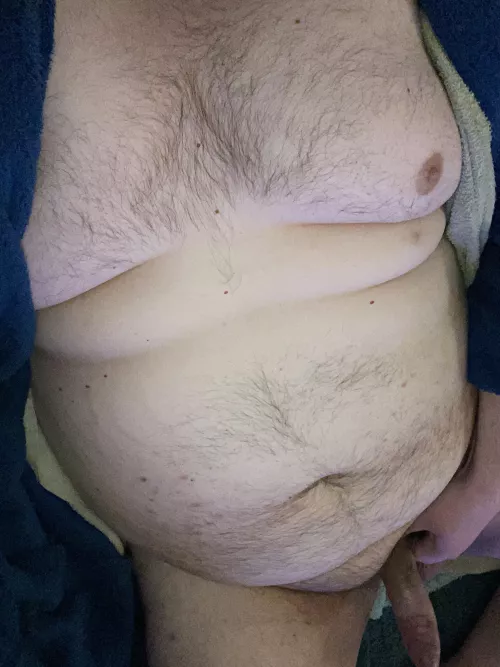 Just out the shower any bbw or ssbbw want to help me dry off? DMs open