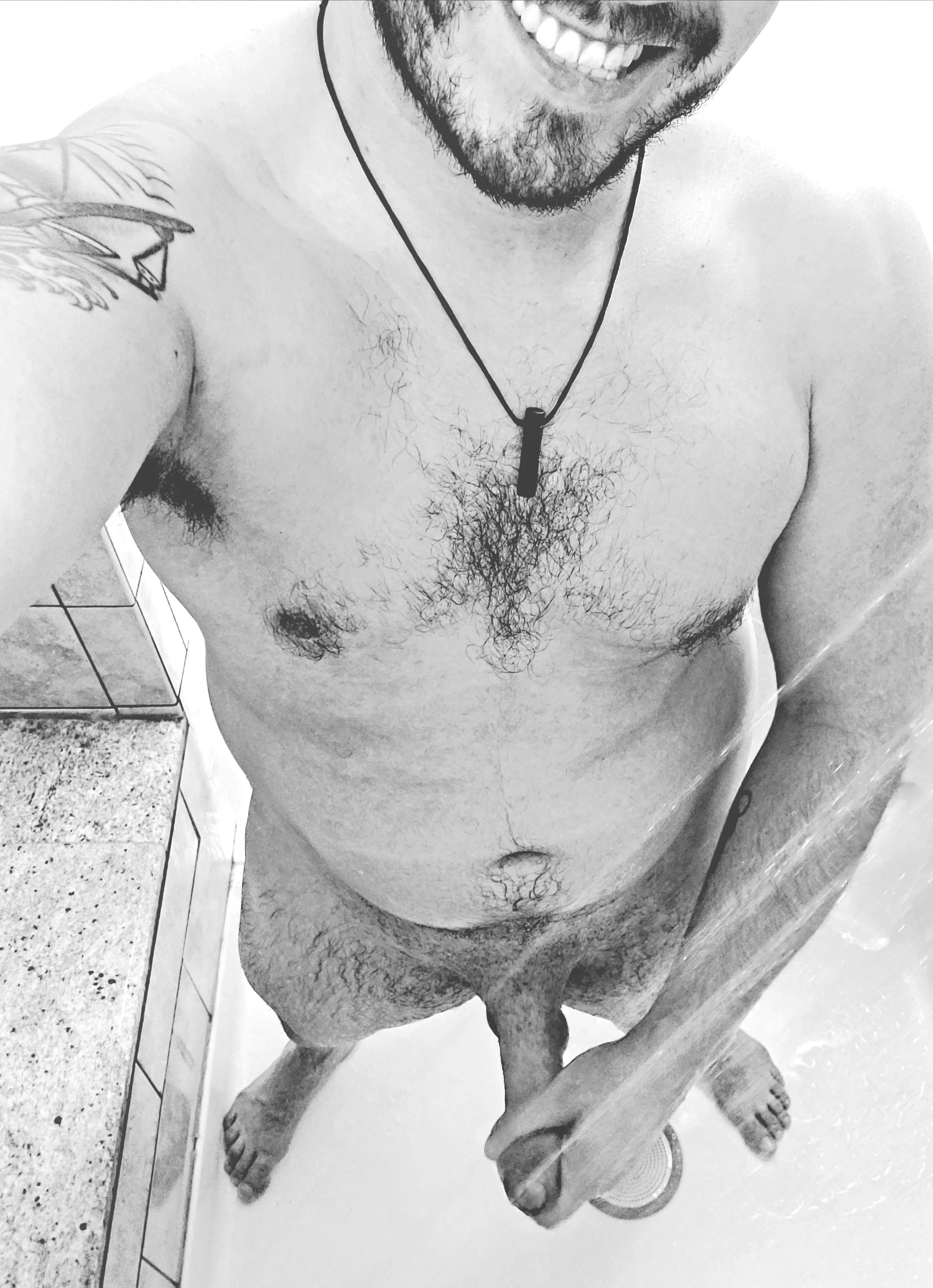 Keep a Guy Company? 😛🛁