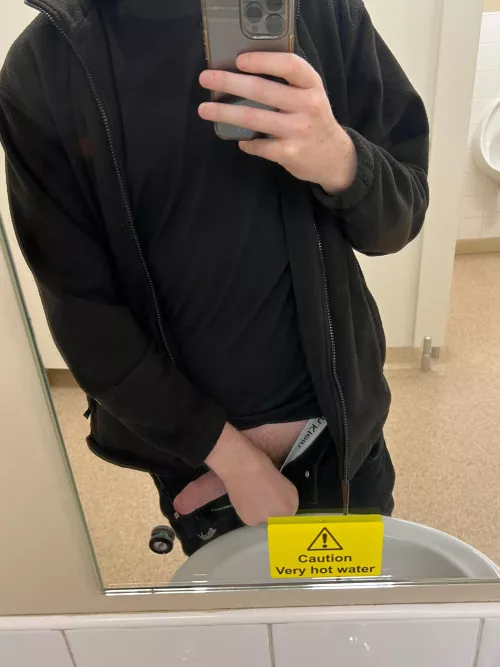 Meet me in my work toilets 😈