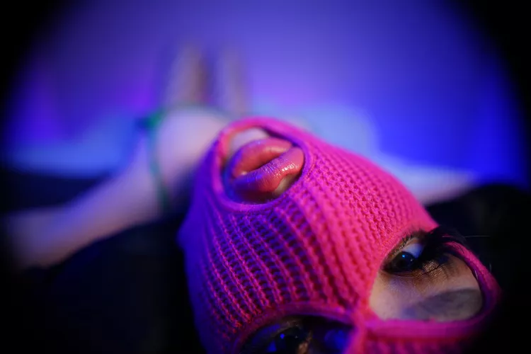 Mommys slutty lips just for you!