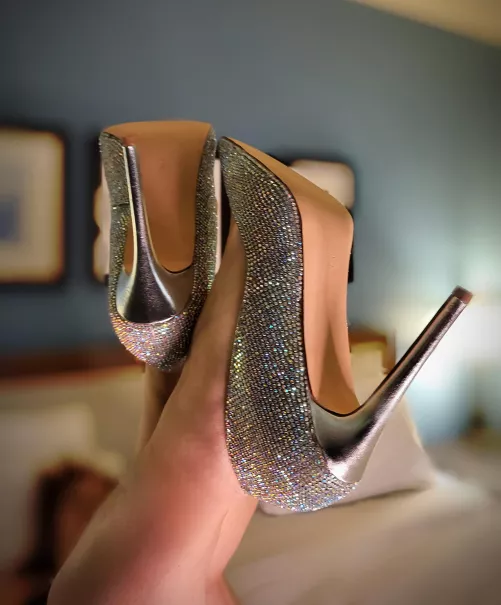 ✨️💋More Bling💋✨️