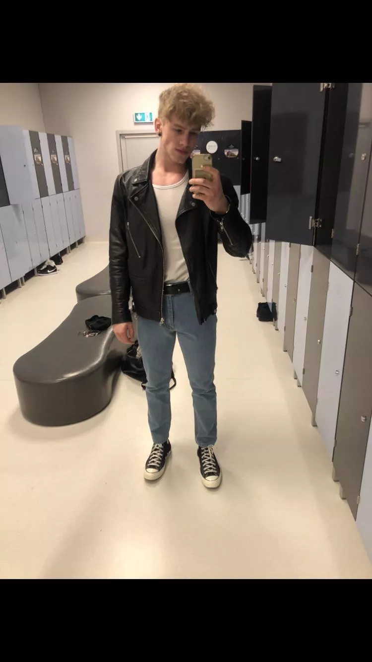 Need someone to unclothe me