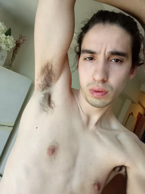 please sniff and lick my pits😋🥰🐽👅