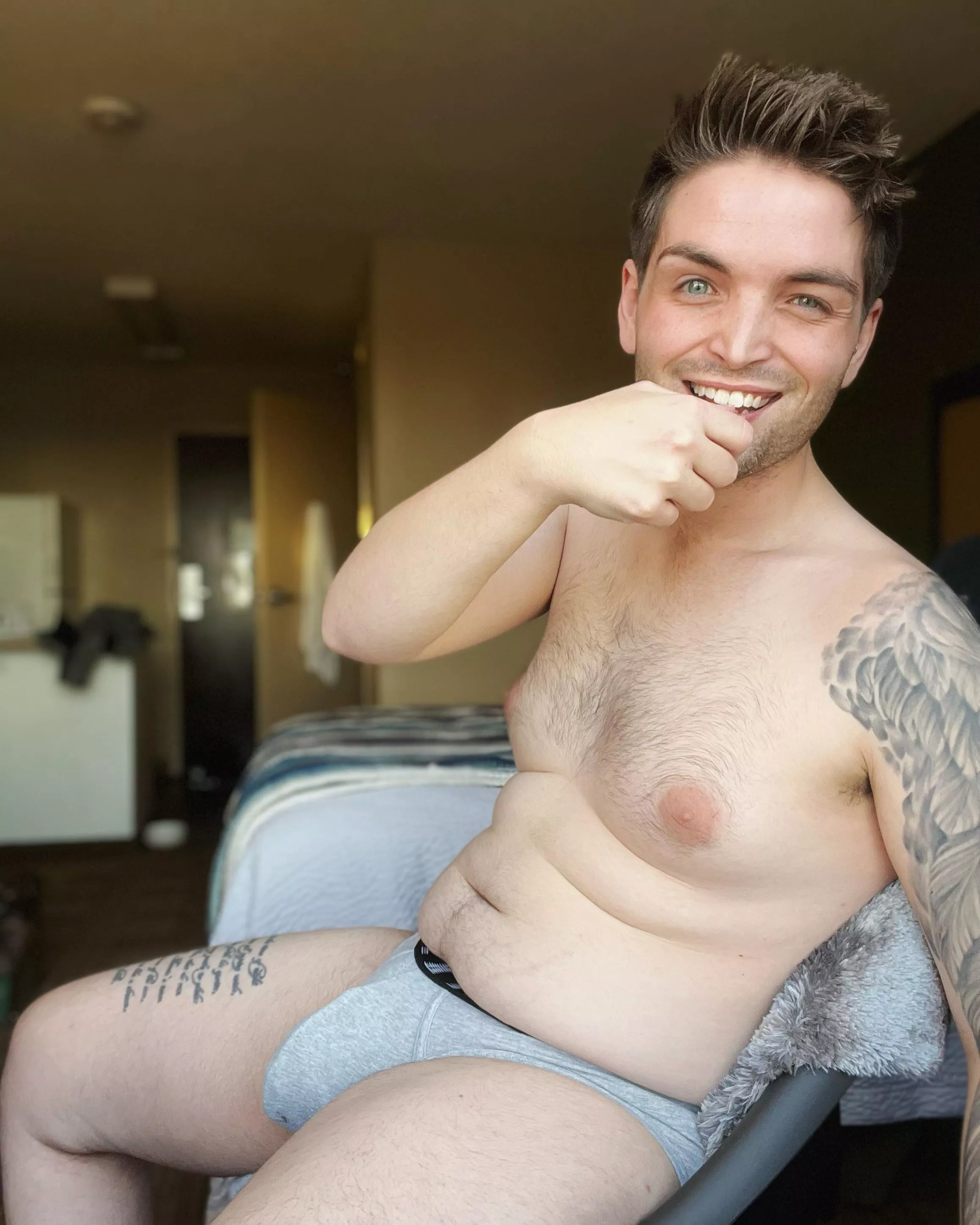 Save a horse, ride a thick boy or whatever they say