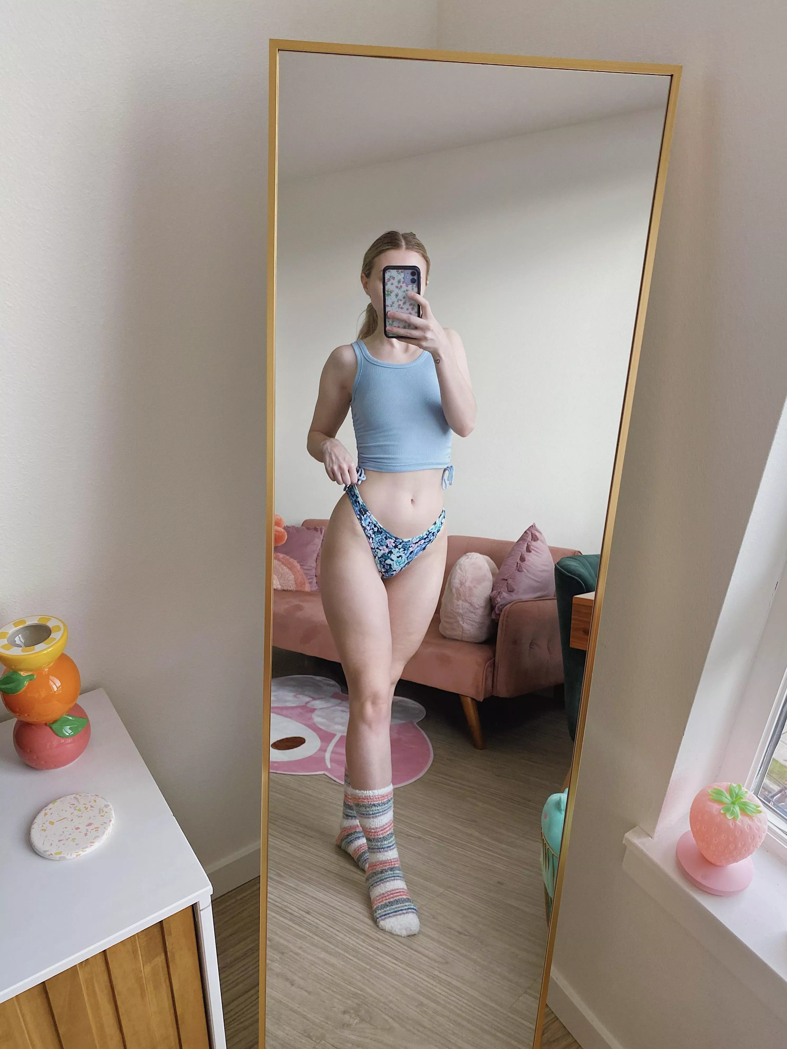 thought this blue shirt looked cute with these panties [f]