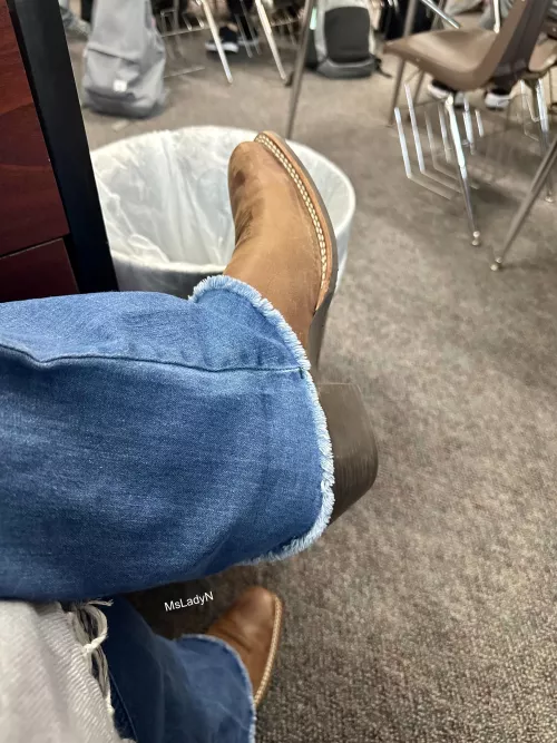 Today is a cowboy boots day!