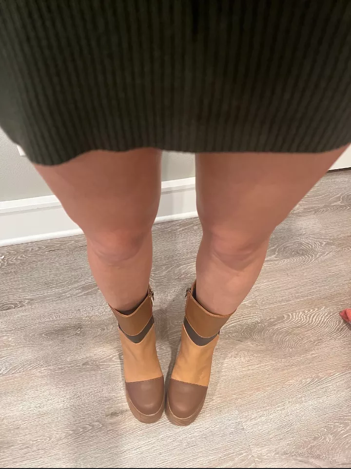 Today's work attire! Cult Gaia 💋