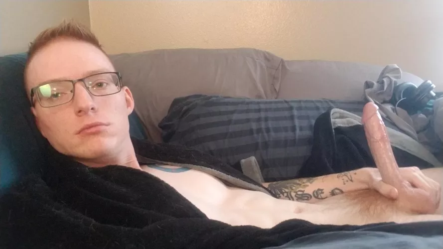 Want to hop on for a hump day ride? Just posted a massive cumshot too. 🍆💦💦💦💦🍑😈