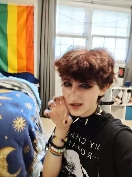 what are y'all's thoughts on emo boys