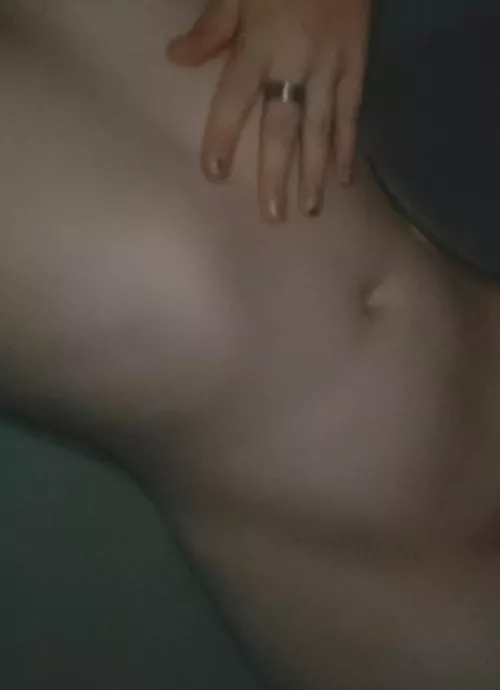 who's willing to spoill me;)) u won't regret it (no fee)